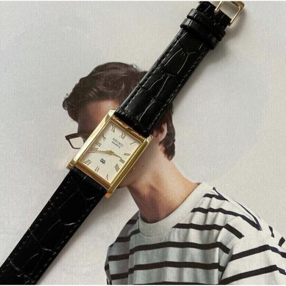 Vintage Style Seiko Quartz Mens Gold Watch & White accents W/ Leather Strap - Picture 2 of 5